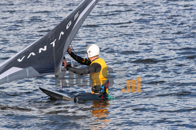 AA8I0442