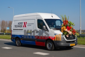 AA8I8673